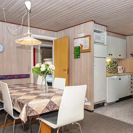 Renovated Retreat With Pool - By Traum Сasa de vacaciones Henne Strand
